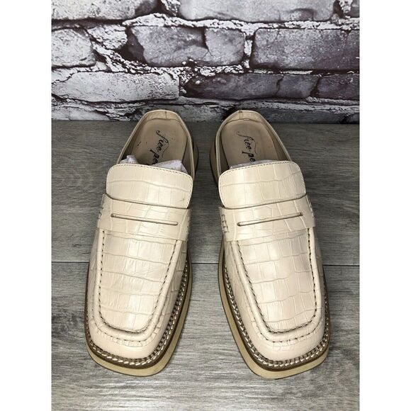 Free People Blush Pink Leather Platform Penny Loafer Mules Women Sz 39EU/8.5M US - Picture 6 of 16